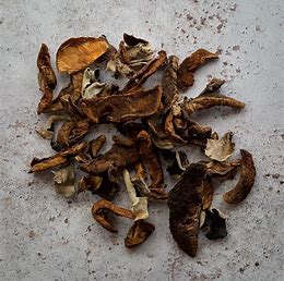 Whole Dried Fruit